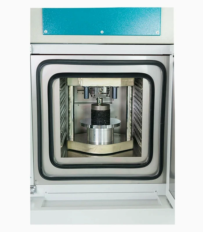 Illustrative image of Unconfined compression test (UCS) in Gatineau